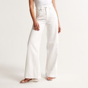 A&F High Rise Wide Leg Jeans - White - Size 29 / 8r - NWT